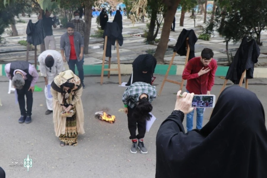 نمایش خیابانی  «مانیفست» به نویسندگی و کارگردانی سید مهدی صمدی