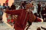 نمایش محیطی 《آتا یاد》به طراحی و کارگردانی شهروز ایری در پنجمین جشنواره تئاتر کوتاه کیش